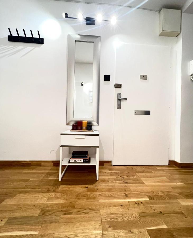 Spacious Apartment With Terrace Viyana Dış mekan fotoğraf
