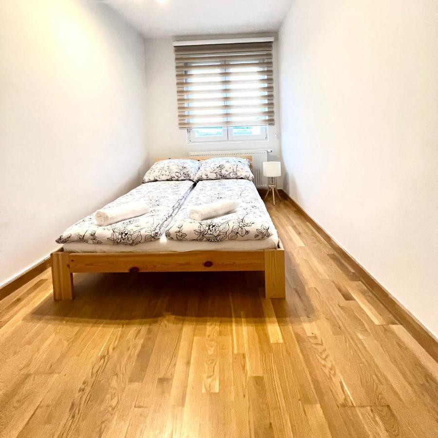 Spacious Apartment With Terrace Viyana Dış mekan fotoğraf